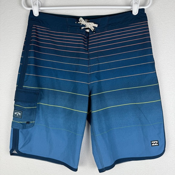 Billabong Board Shorts Mens 28 Blue Stripe Cargo Pocket Summer Swim Surf Beach - Picture 1 of 9